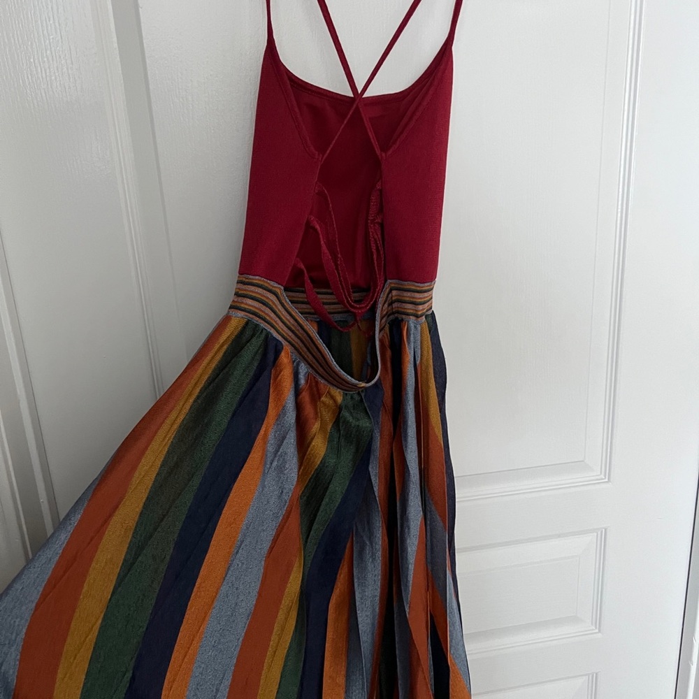 Dress - Picture 3 of 4